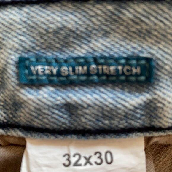 Perry Ellis Slim Stretch Light Wash Jeans - Picture 9 of 11